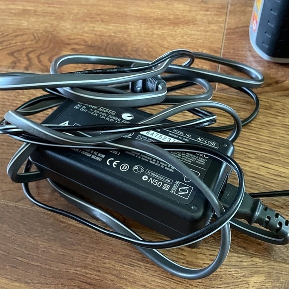 Sony CD Mavica Digital video/ Camera with CD-RW - Picture 4 of 16